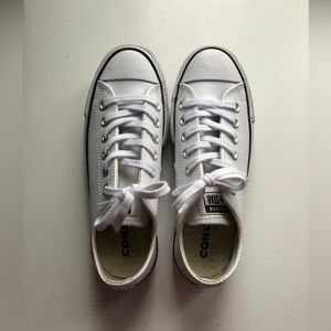 Converse-Chuck Taylor All Star Lift Clean Leather-Size 6 US